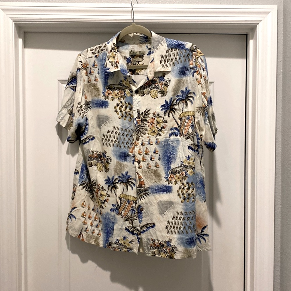 Hawaiian style button up shirt